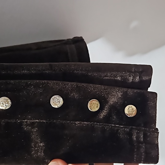 Chocolate colored velvet top - Picture 2 of 4